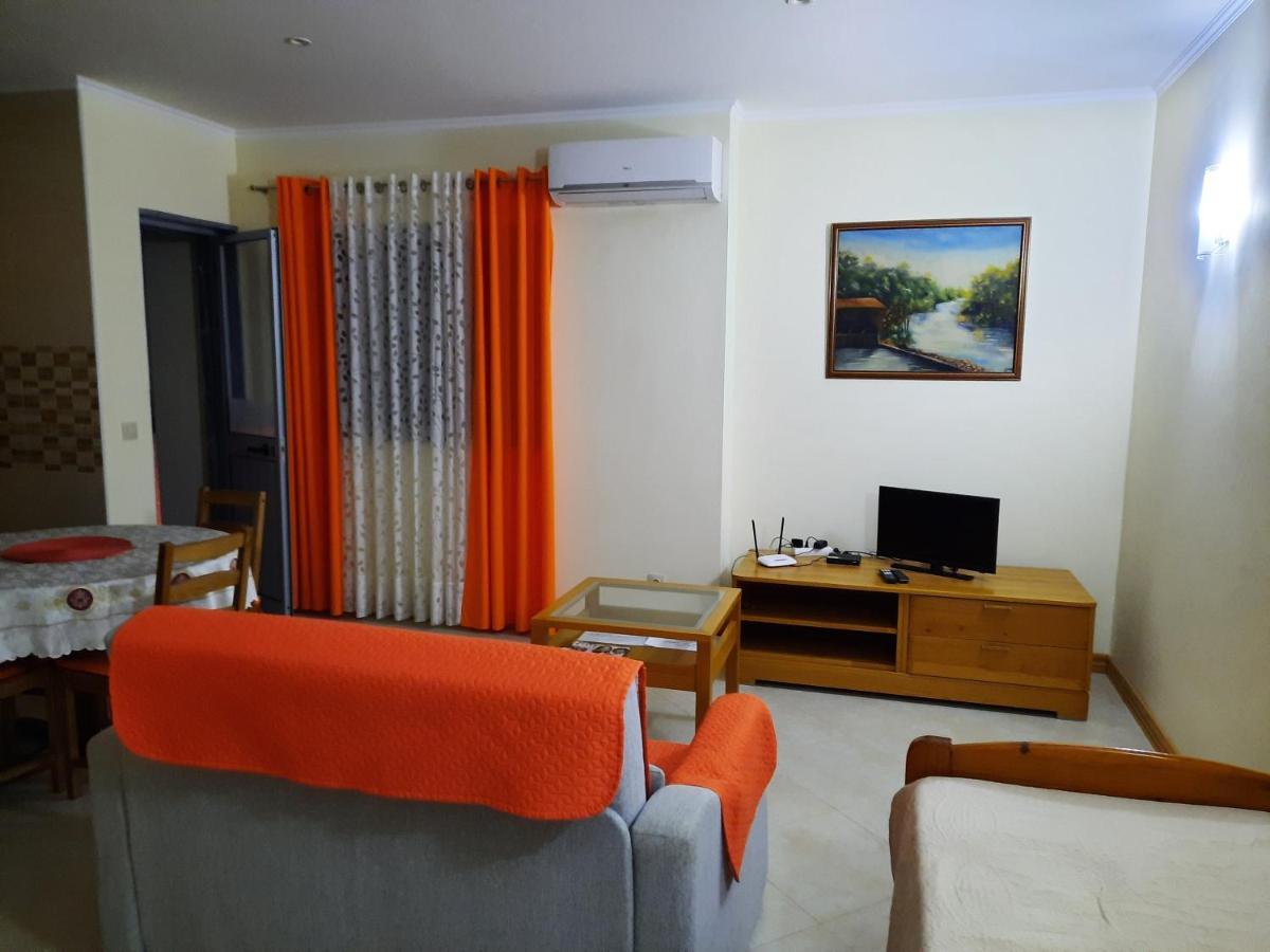Private Apartament Celestina & Carlos Mindelo Ngoại thất bức ảnh