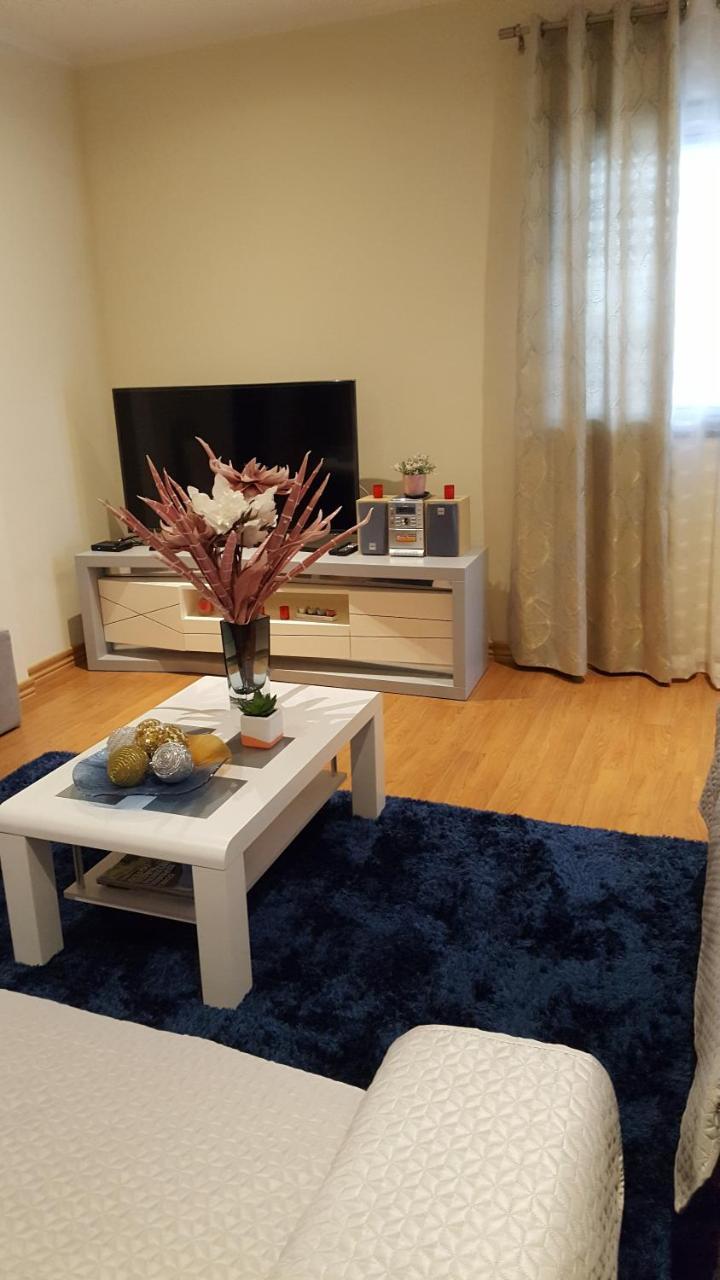 Private Apartament Celestina & Carlos Mindelo Ngoại thất bức ảnh